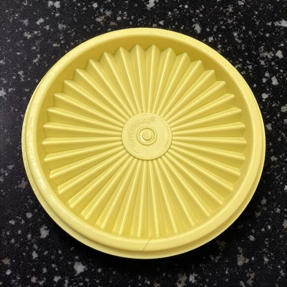 Tupperware 5" Replacement Lid 812 Pale Yellow Servalier Starburst Seal Vintage - Picture 6 of 6